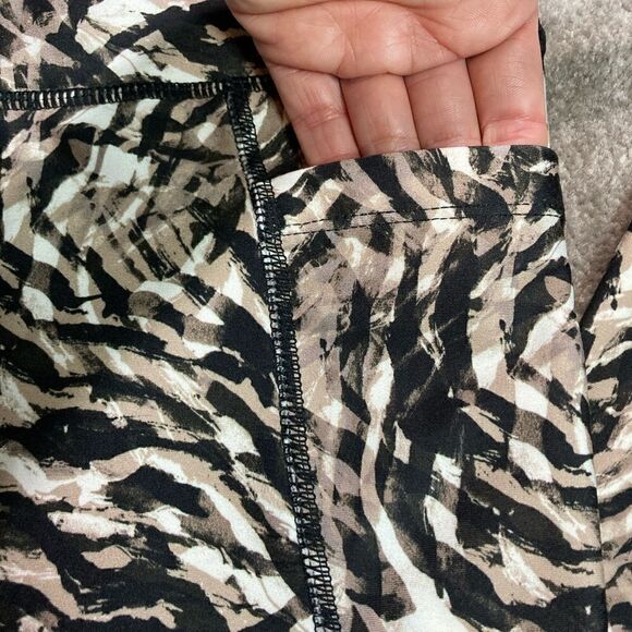 NWT Animal Print Jones New York Active Leggings - Picture 4 of 12